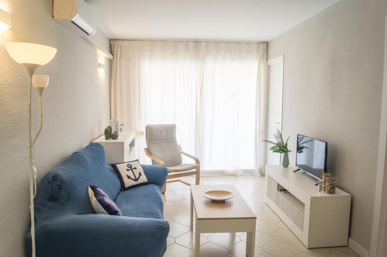 Апартаменти Apartamento Novelty Салоу Екстер'єр фото